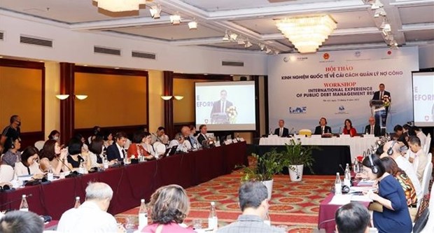 “公共债务管理改革的国际经验”研讨会在河内举行 hinh anh 1