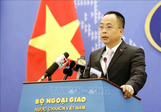 外交部例行记者会：开展公民保护工作 保护在柬越南人的合法权益 hinh anh 1