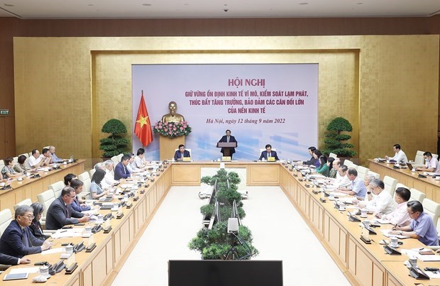 越南政府总理范明政：越南在不确定性中寻求稳定 在被动中寻求主动 在波动中寻求有序 hinh anh 2
