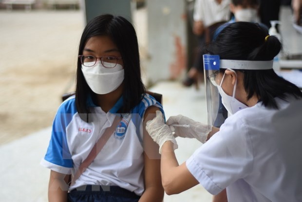 9月13日越南新增新冠肺炎确诊病例3300多例 新增治愈病例11167例 hinh anh 1