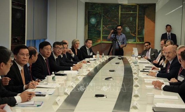 第77届联大：越南政府副总理范平明与美国商界举行座谈会 hinh anh 1