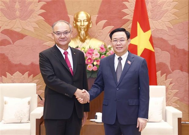 越南国会主席王廷惠会见泰国上议院第一副议长 hinh anh 1