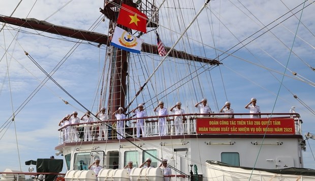 黎贵惇286号帆船开始对马来西亚进行访问 hinh anh 1