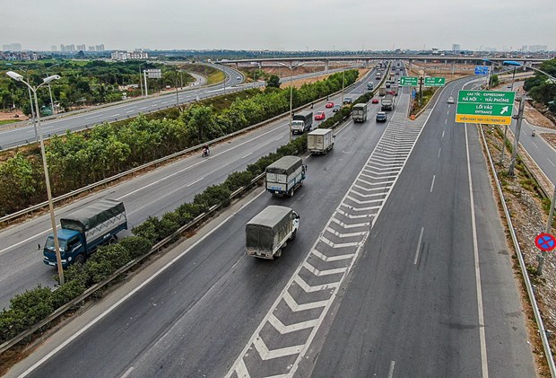 建议向河内-海防高速公路项目提供外资总额超过7000万亿越盾 hinh anh 1