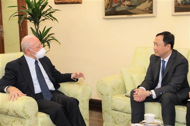 越南促进与意大利坎帕尼亚大区之间的投资合作发展 hinh anh 2