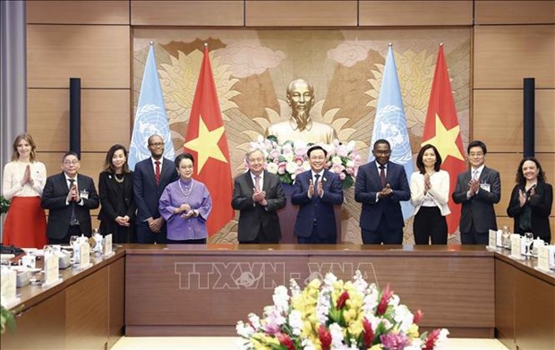 越南国会主席王廷惠会见联合国秘书长安东尼奥·古特雷斯 hinh anh 2