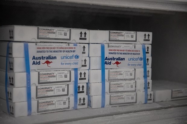 澳大利亚和联合国儿童基金会向越南提供五辆新冠疫苗运送专用冷藏车 hinh anh 2