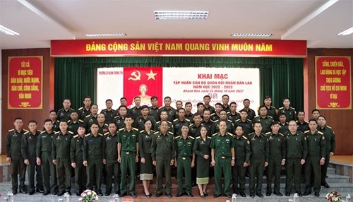通信军官学校为老挝军队干部开设培训班 hinh anh 1