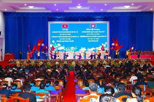 越南与老挝促进经济合作高质量发展 hinh anh 1