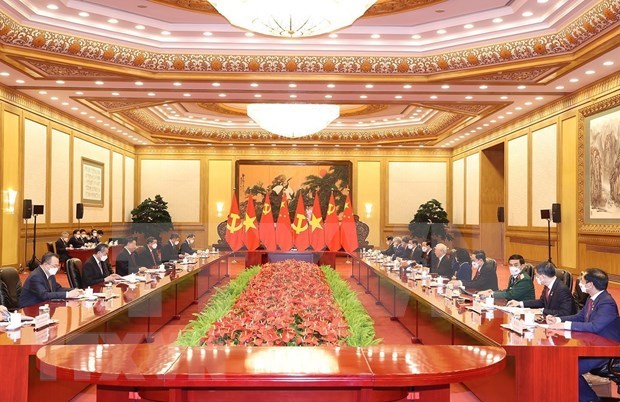 越南与中国发表关于进一步加强和深化越中全面战略合作伙伴关系的联合声明 hinh anh 2