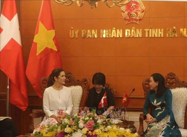 丹麦王储妃玛丽访问越南河南省 hinh anh 1