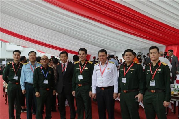 越南参加2022年印度尼西亚国防博览会和论坛 hinh anh 1