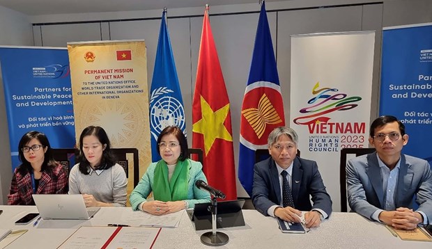 越南驻日内瓦外交使团支持河内外贸大学与世贸组织开展合作 hinh anh 1