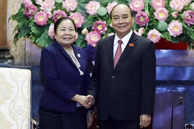 越南国家主席阮春福会见老挝人民革命党中央组织部代表团一行 hinh anh 1