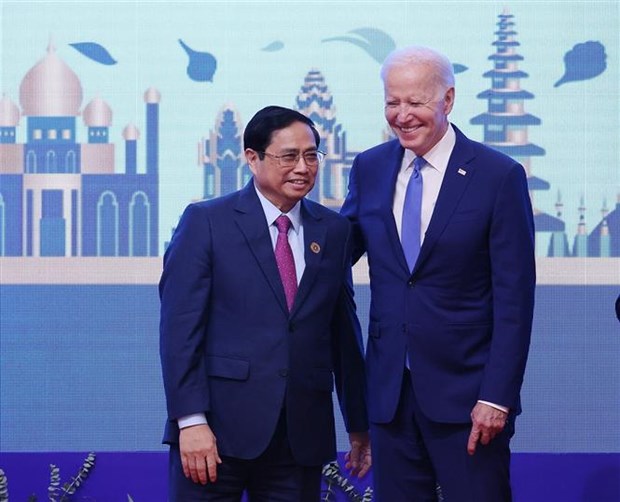 越南政府总理范明政会见美国总统乔·拜登 hinh anh 1