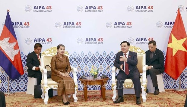 越南国会主席王廷惠会见柬埔寨副首相梅森安 hinh anh 1