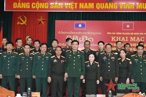 为老挝人民军官开设大众传播与印刷技术培训班 hinh anh 1