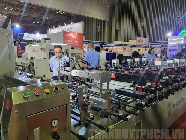 第20届越南胡志明塑料橡胶工业展览会正式开幕 hinh anh 1