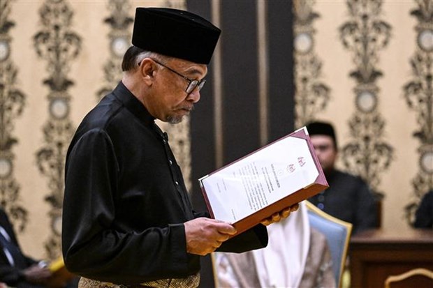 马来西亚新任总理承诺将努力平衡国家所有利益 hinh anh 1