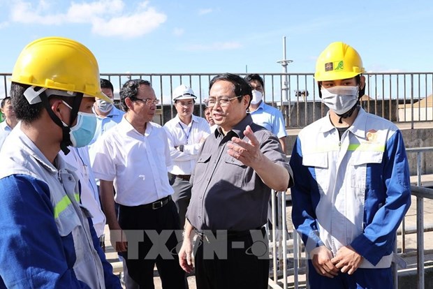 越南政府总理范明政对胡志明市基础设施发展项目进行实地考察 hinh anh 1