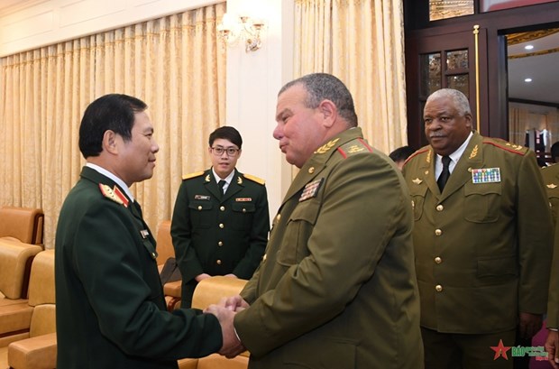古巴武装力量政治主任对越南进行正式访问 hinh anh 2