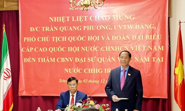 越南国会副主席陈光方上将访问伊朗 hinh anh 2