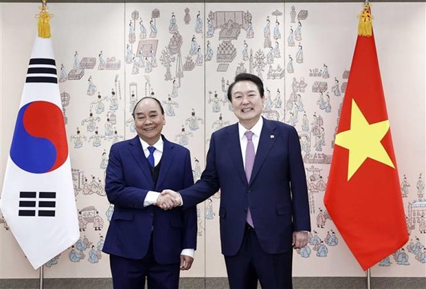 韩国总统举行仪式 欢迎越南国家主席阮春福访韩 hinh anh 2