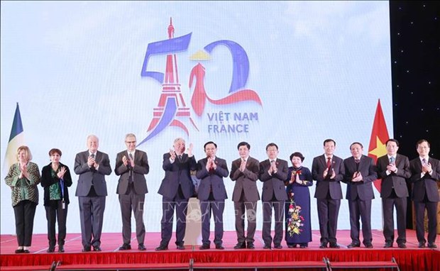 庆祝越法两国建交50周年系列活动正式启动 hinh anh 1