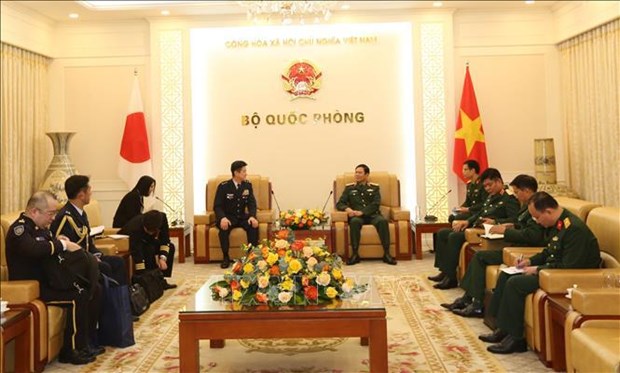 越南和老挝加强政治干部和军官培训合作 hinh anh 1