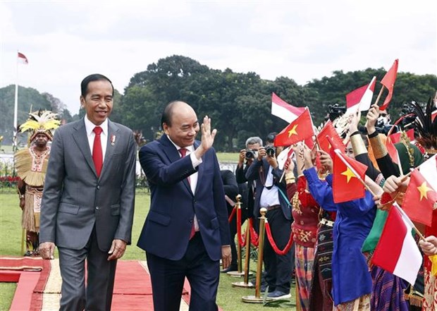 印尼总统佐科主持仪式 欢迎越南国家主席阮春福访问 hinh anh 2