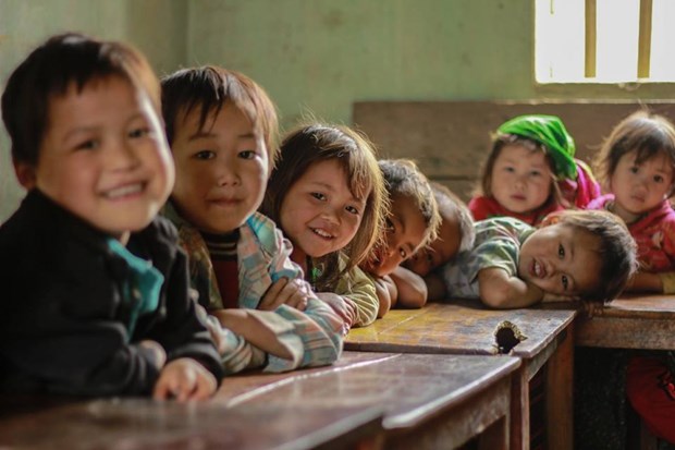 2030年贫困地区的100%幼儿园儿童得到照顾和教育 hinh anh 1