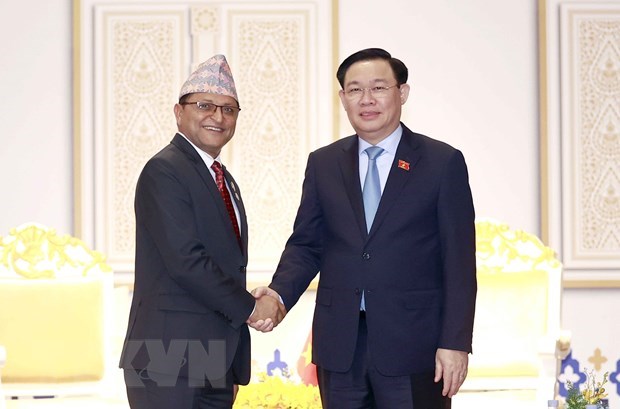 越南政府总理范明政向尼泊尔新任总理致贺电 hinh anh 1