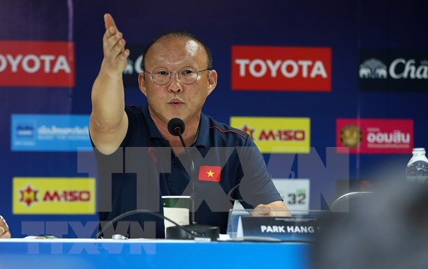 2022年东南亚足球锦标赛：8名主力球员未出场 越南队在新加坡仍获得积分 hinh anh 1