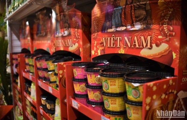 越南年货在法国超市上架 hinh anh 1
