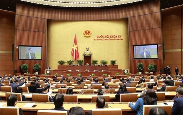 越南国会通过关于免去阮春福国家主席职位和终止其国会代表资格的决议 hinh anh 1