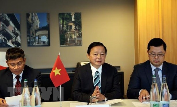 2022年达沃斯世界经济论坛: 越南政府副总理陈红河在多场重要会议上发表讲话 hinh anh 1
