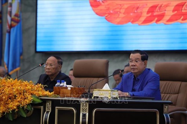 柬埔寨人民党全国代表特别大会通过多项重要决策 hinh anh 1
