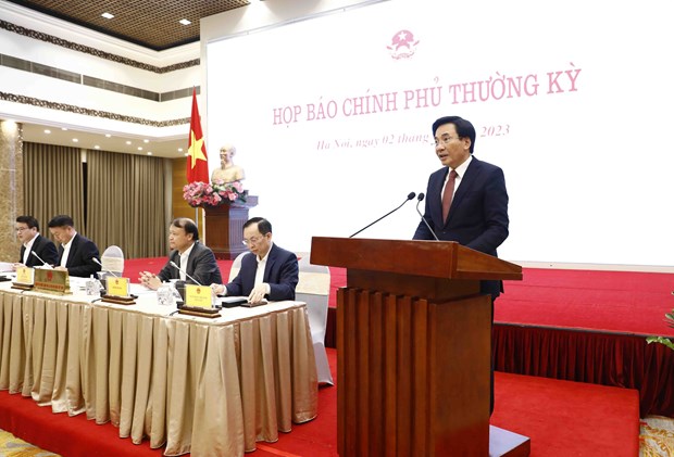 越南政府例行新闻发布会：把重点放在投资、消费和出口三大增长动力 hinh anh 1