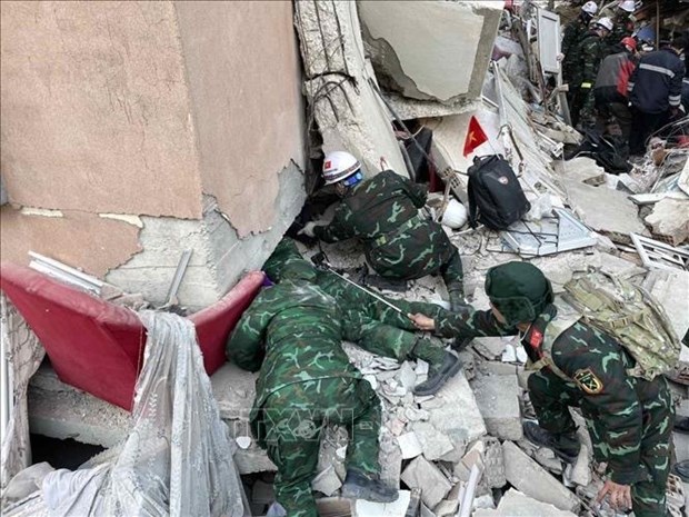 土耳其和叙利亚地震：国际舆论高度赞赏越南支援救灾力量 hinh anh 2