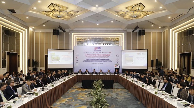 越南欧洲商会发表2022-2023年白皮书 hinh anh 1