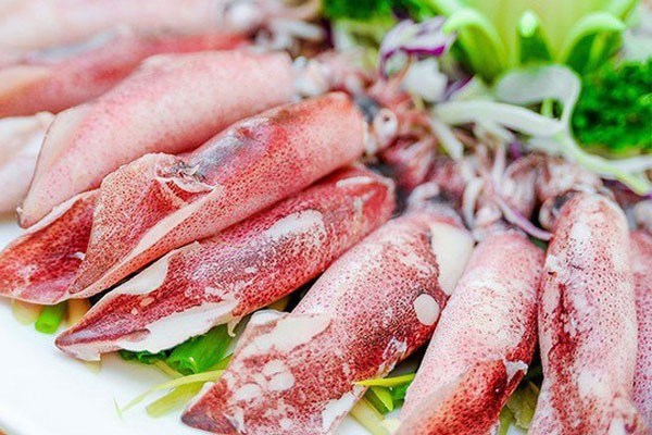 2023年越南鱿鱼和章鱼出口额预计达8.75亿美元 hinh anh 1