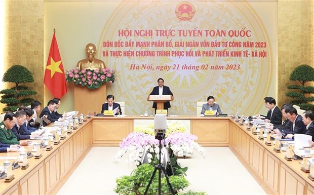 越南政府总理范明政主持召开全国公共投资资金到位工作视频会议 hinh anh 1