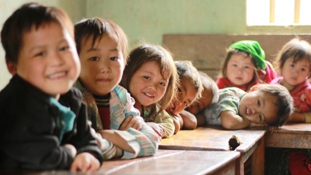 3万多名贫困儿童受益于儿童助学和营养改善项目 hinh anh 1