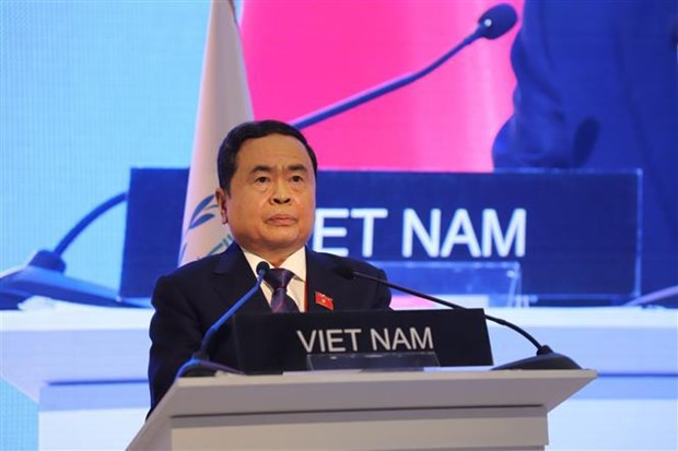 IPU 146：越南国会常务副主席陈青敏就建设和平与发展的世界提出四点建议 hinh anh 1