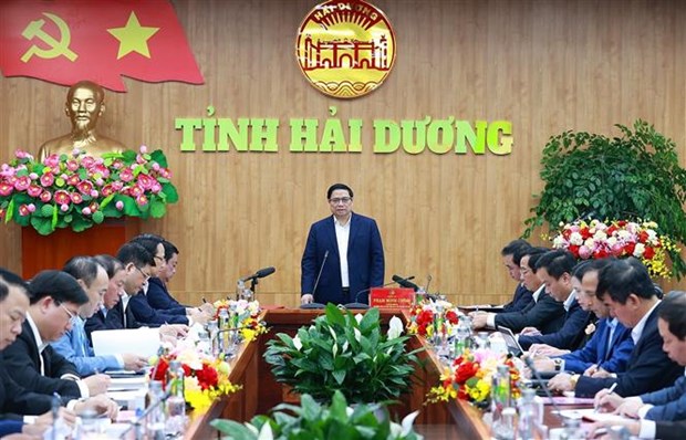 范明政总理：海阳省要发展成为文明和现代的城市需要有文明、现代的人 hinh anh 1