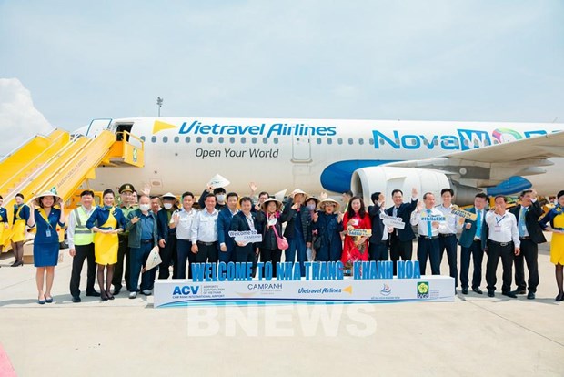 Vietravel航空公司首次开通韩国大邱至庆和省包机航班 hinh anh 1