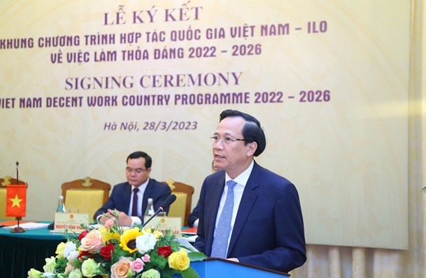 越南与国际劳动组织签署2022-2026年体面劳动合作框架 hinh anh 2