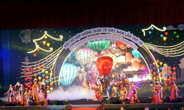 近600名艺术家参加2023年会安第七届越南国际合唱比赛 hinh anh 1