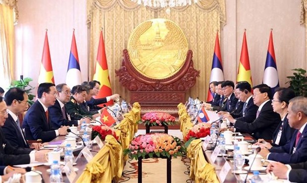 越南国家主席武文赏与老挝国家主席通伦举行会谈 hinh anh 3