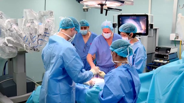 第20次科技会议 许多外国专家分享外科领域的经验 hinh anh 1